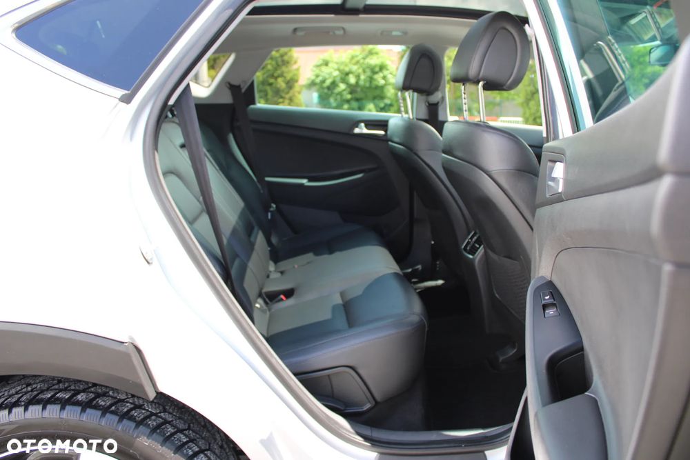 Hyundai Tucson blue 1.7 CRDi 2WD DCT Premium - 20