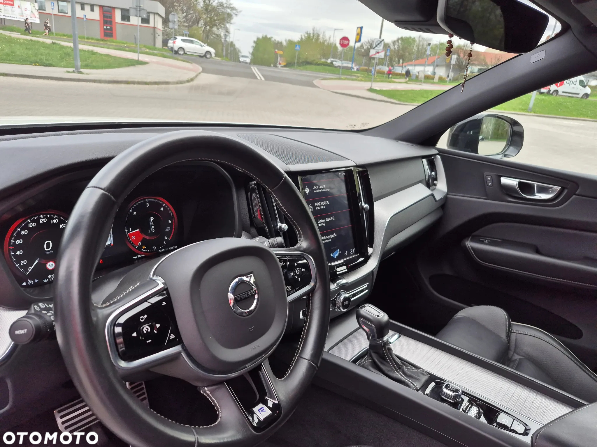 Volvo XC 60 D4 R-Design - 14