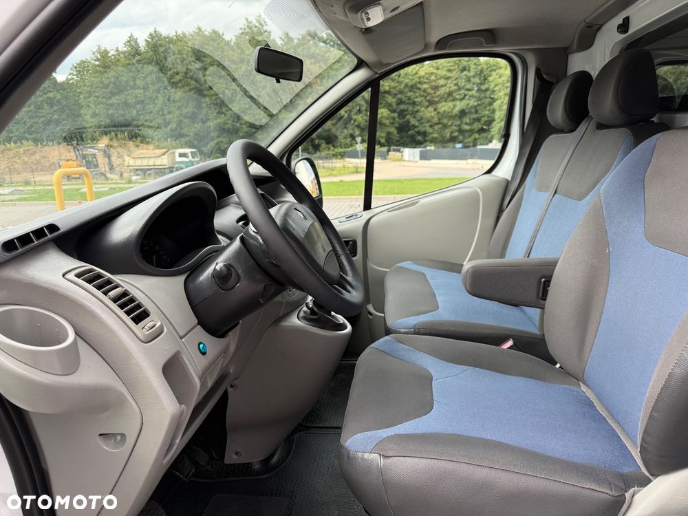 Renault Trafic - 13