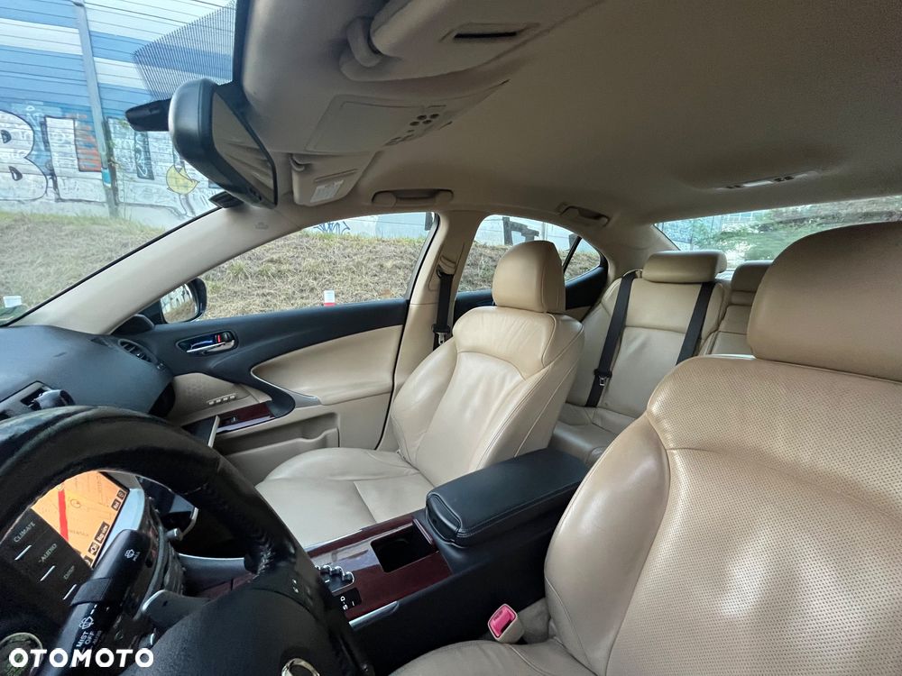 Lexus IS 250 F-Sport - 13