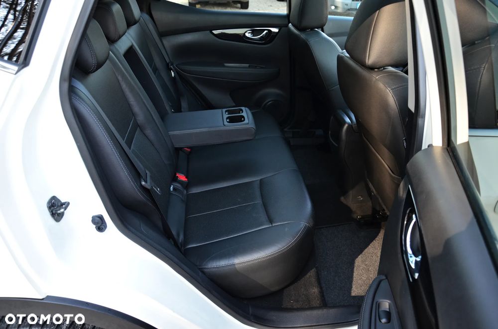 Nissan Qashqai 1.6 DCi 4x4 Tekna - 39