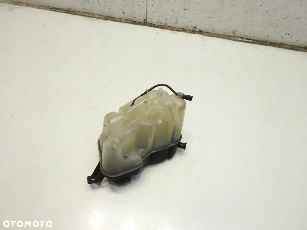 ZBIORNICZEK ZBIORNIK WYRÓWNAWCZY VOLVO V60 2.0 D3 6G91-8K218-D2L4A - 3