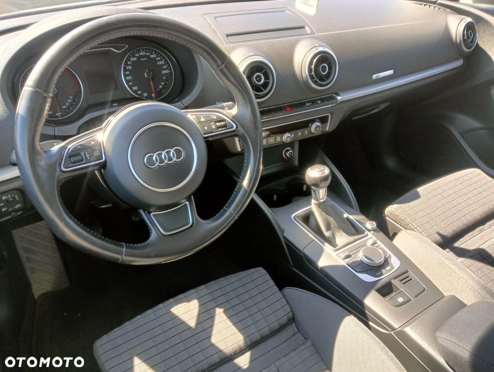 Audi A3 Sportback - 7