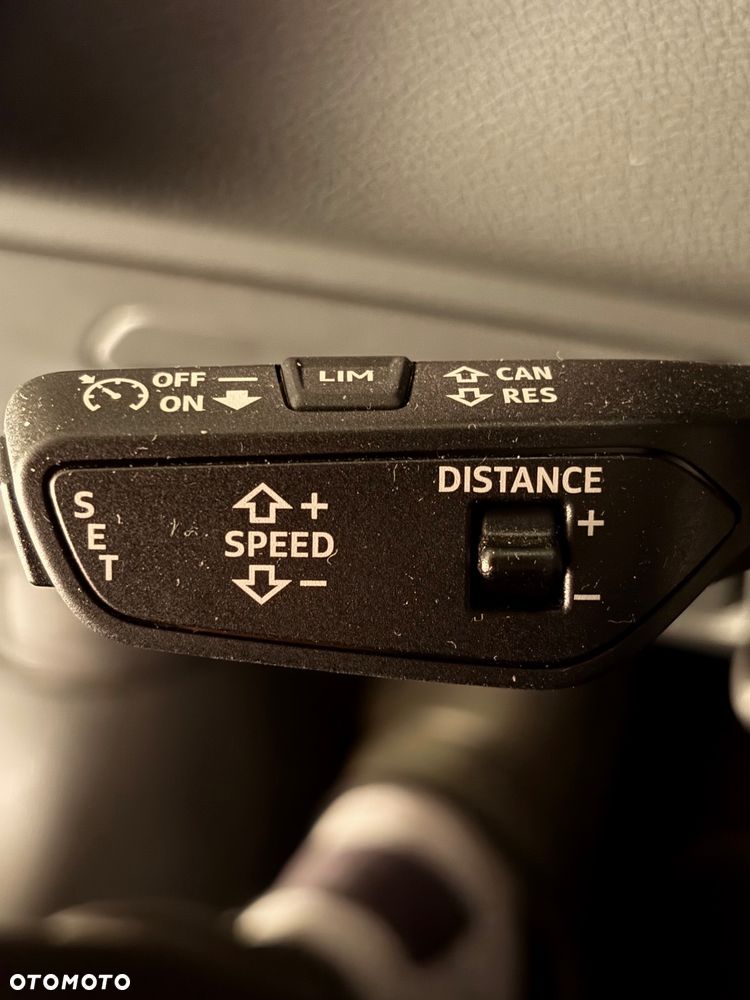 Audi A6 Avant 40 TDI quattro S tronic - 12