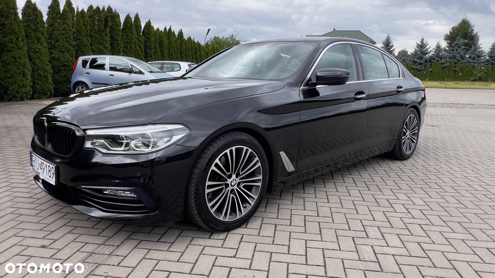 BMW Seria 5 520i Sport Line - 6