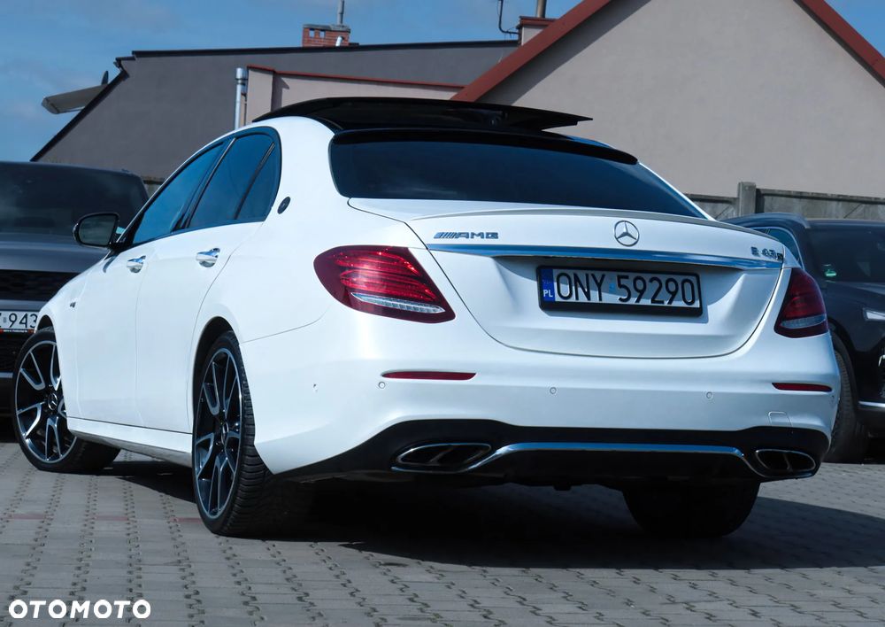 Mercedes-Benz Klasa E 43 AMG 4-Matic - 35