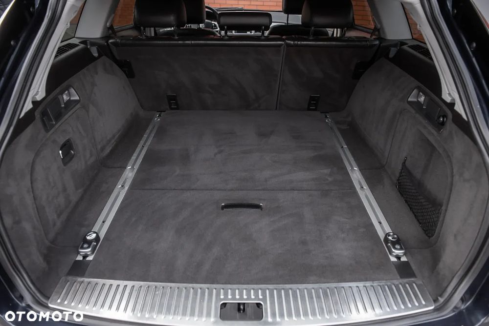 Jaguar XF 2.2 D Luxury - 29