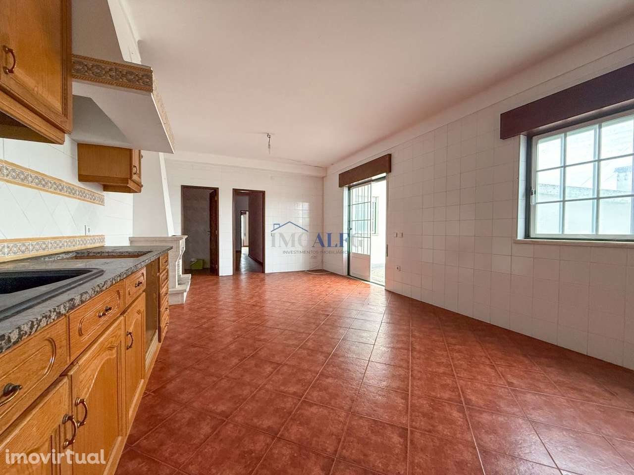 Moradia T3 com espaço comercial e quintal , Alpiarça - Grande imagem: 3/28