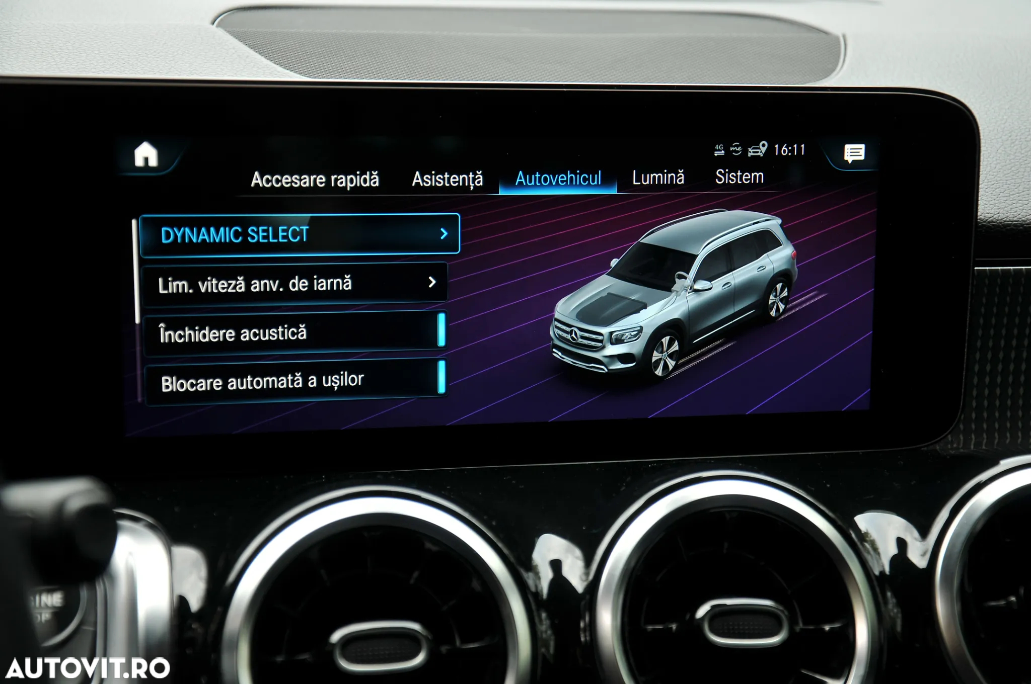 Mercedes-Benz GLB 200 d 4Matic 8G-DCT Progressive - 23