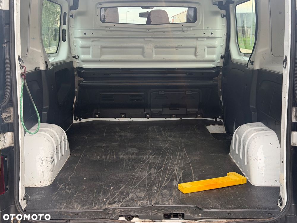Renault Trafic - 9