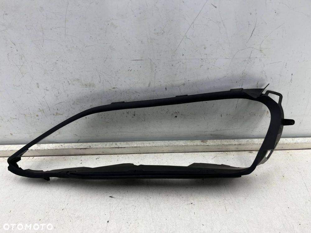 Listwa Porsche Macan II 95c 24r.- NOWA lewa uszczelka nakładka reflektora lampy przedniej listwa - 2