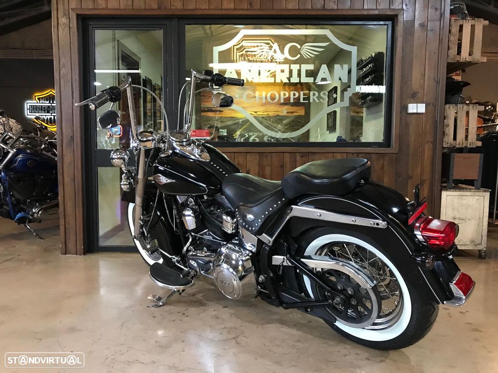 Harley-Davidson Heritage Softail Classic FLSTC 103 - 11