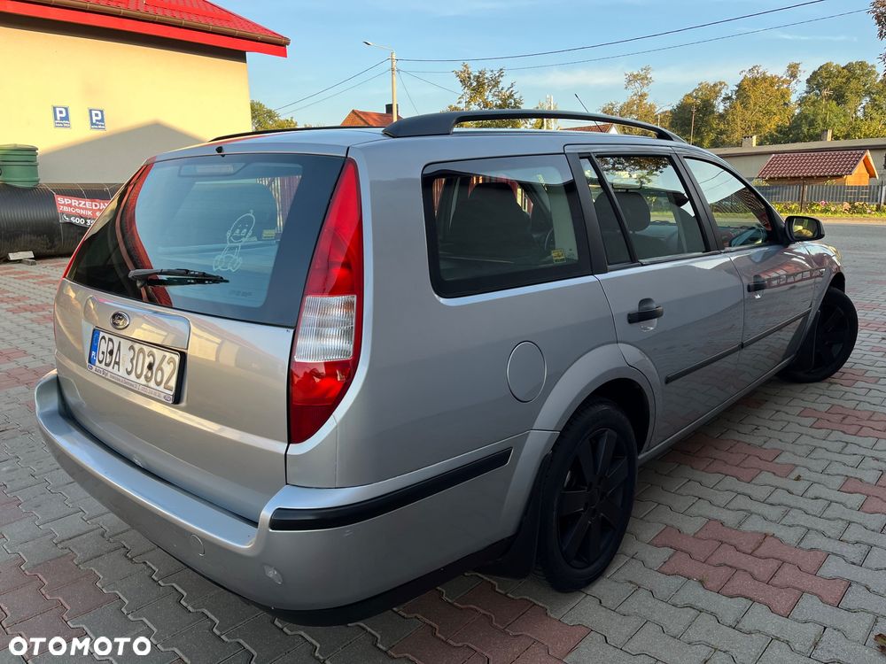 Ford Mondeo 1.8 Ambiente - 10