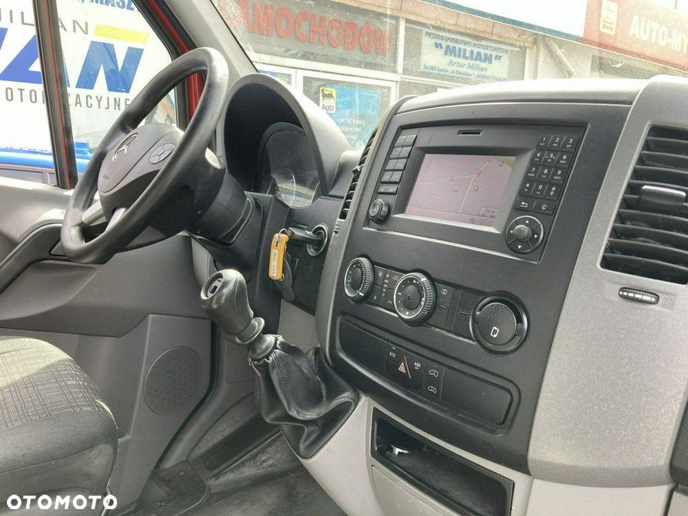Mercedes-Benz Sprinter - 5