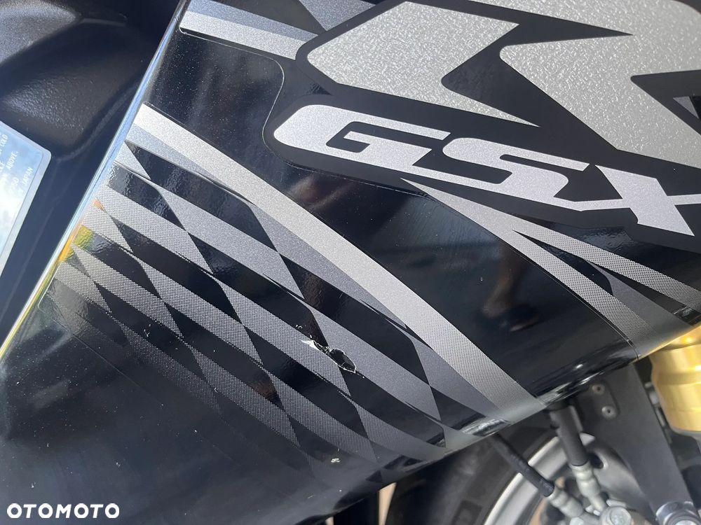 Suzuki GSX-R - 12