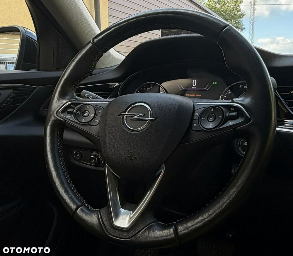 Opel Insignia - 16