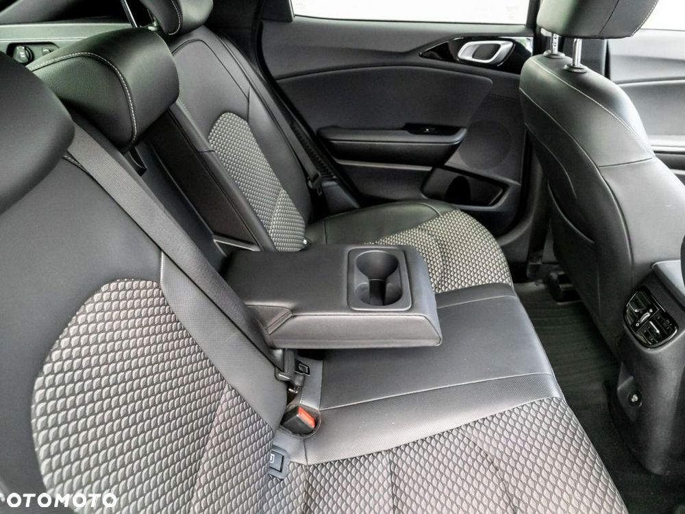 Kia XCeed 1.6 GDI PHEV Business Line DCT - 27