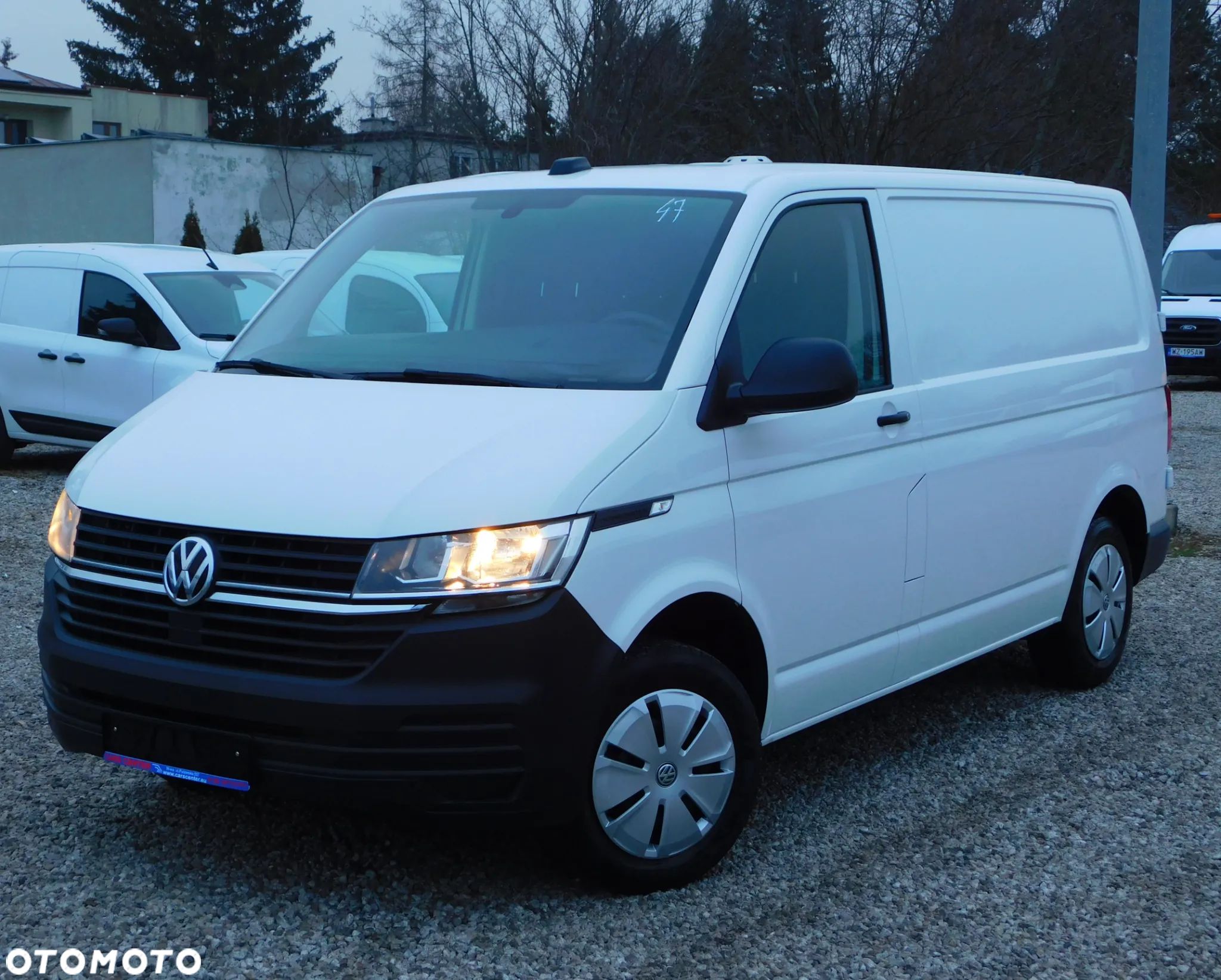 Volkswagen Transporter - 1