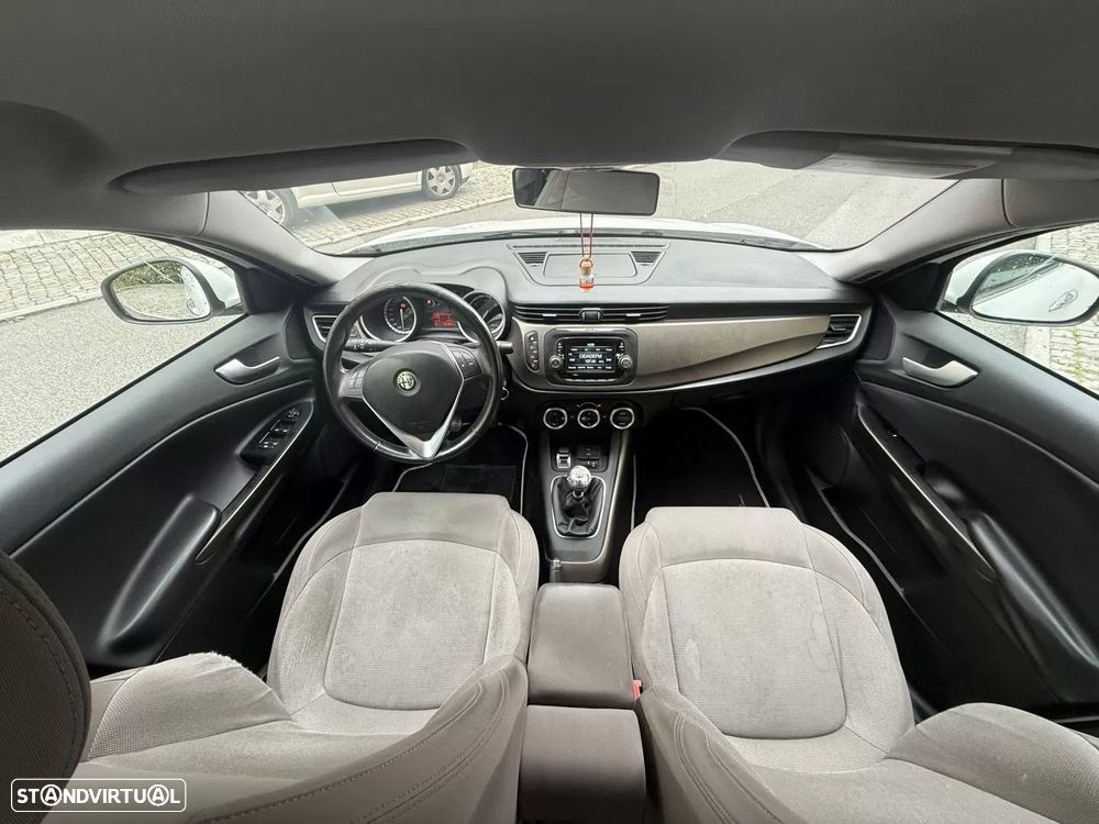 Alfa Romeo Giulietta 1.6 JTDM Exclusive - 13