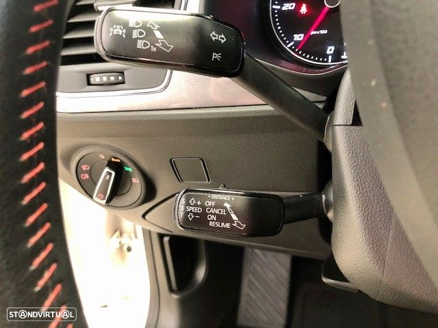 SEAT Leon ST 2.0 TDI FR S/S - 24