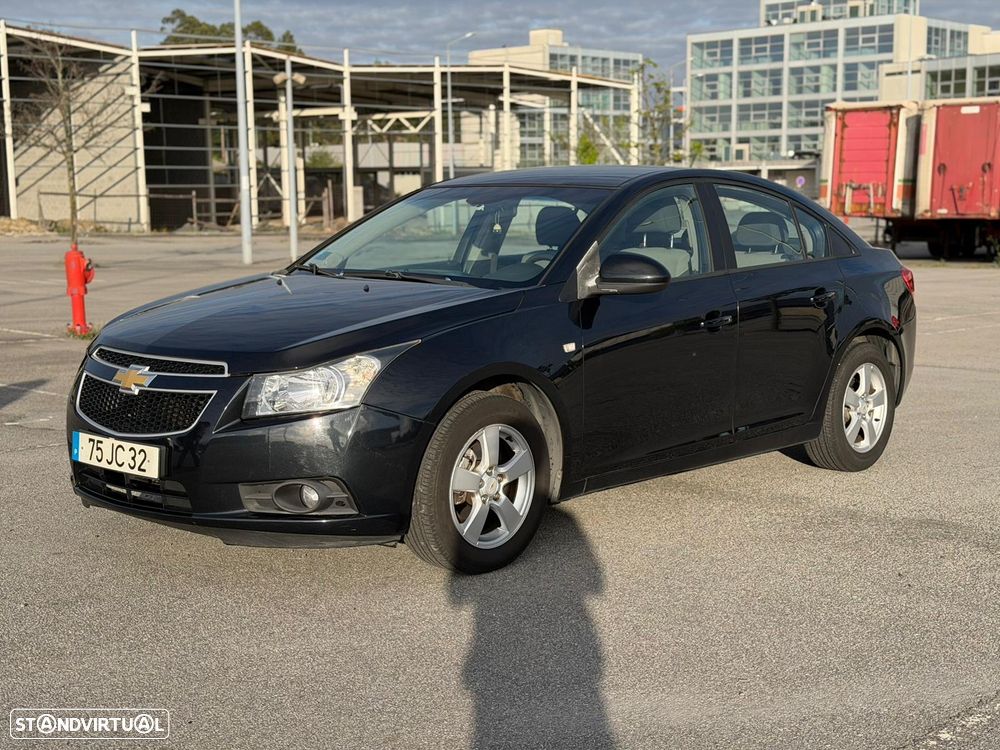 Chevrolet Cruze 1.6 LS - 1