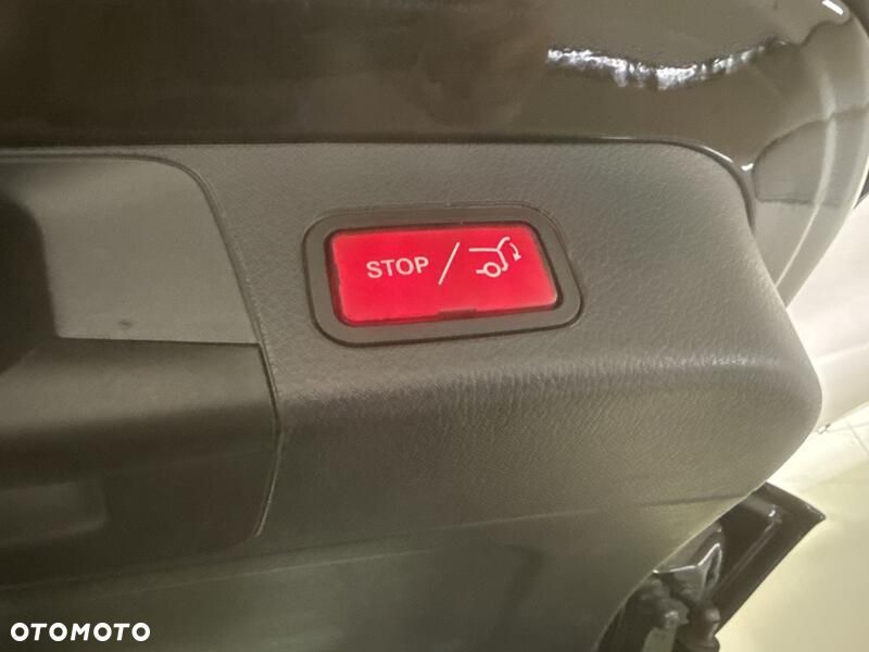 Mercedes-Benz GLB 200 7G-DCT - 22