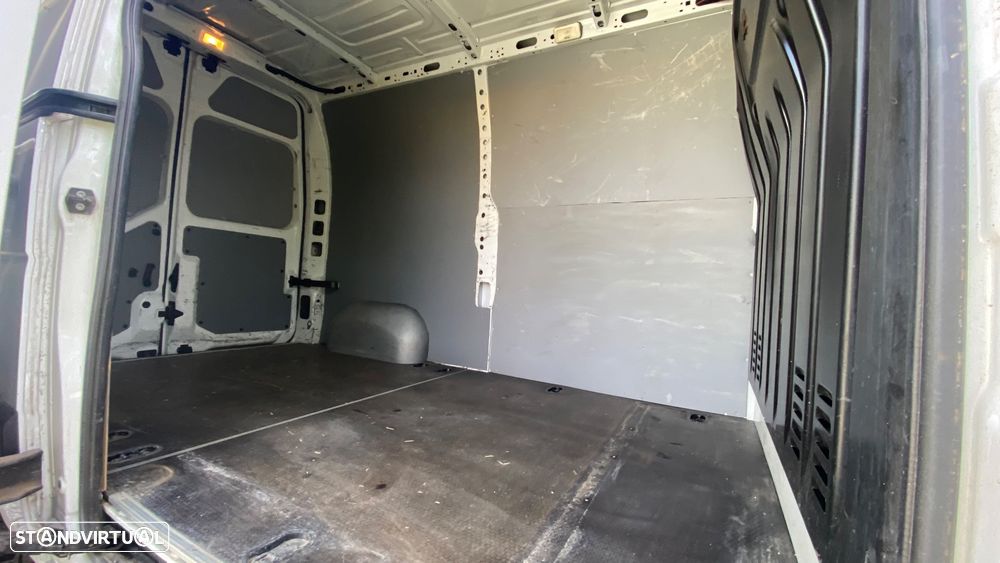 Renault Master III 2.3 dCi L2H2 3.5T - 8