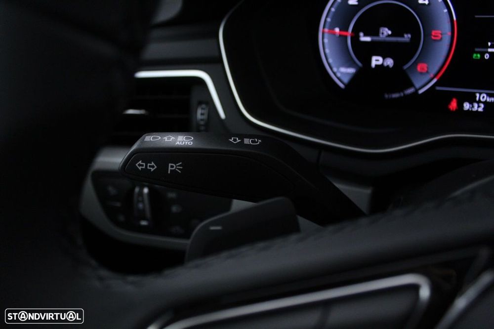 Audi A4 Avant 35 TDI S line S tronic - 24