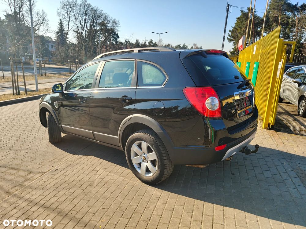 Chevrolet Captiva 2.4 4WD 7 Sitzer LT - 10