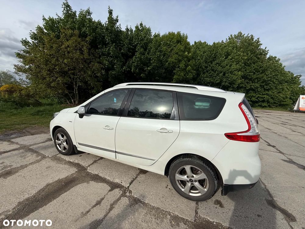 Renault Scenic 2015 photo 3