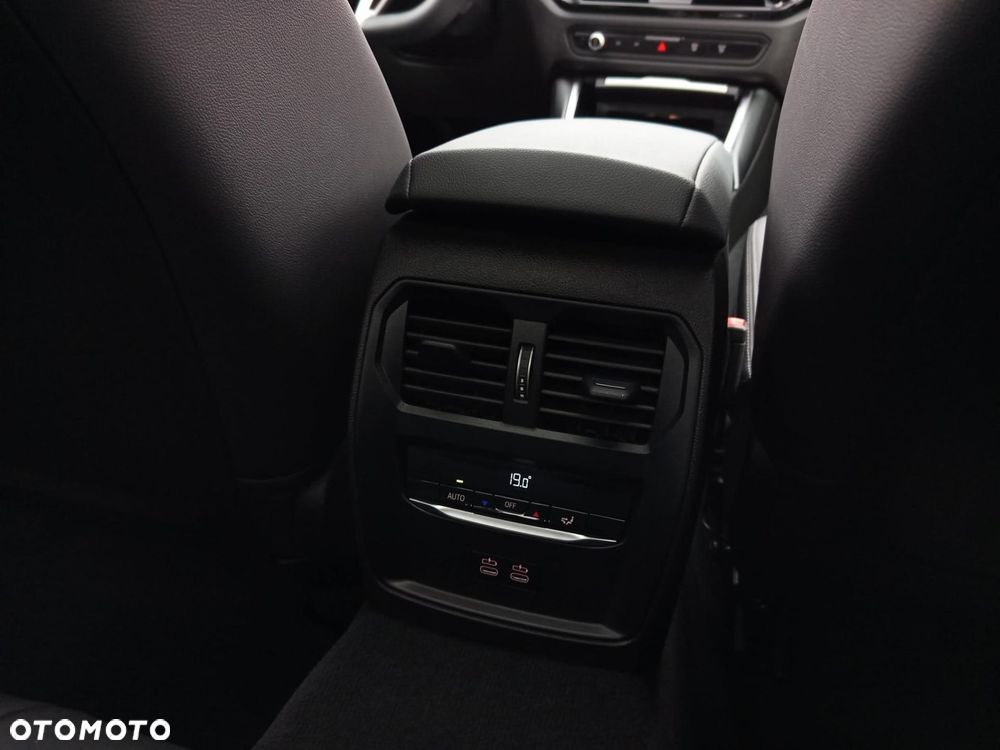 BMW Seria 3 - 21