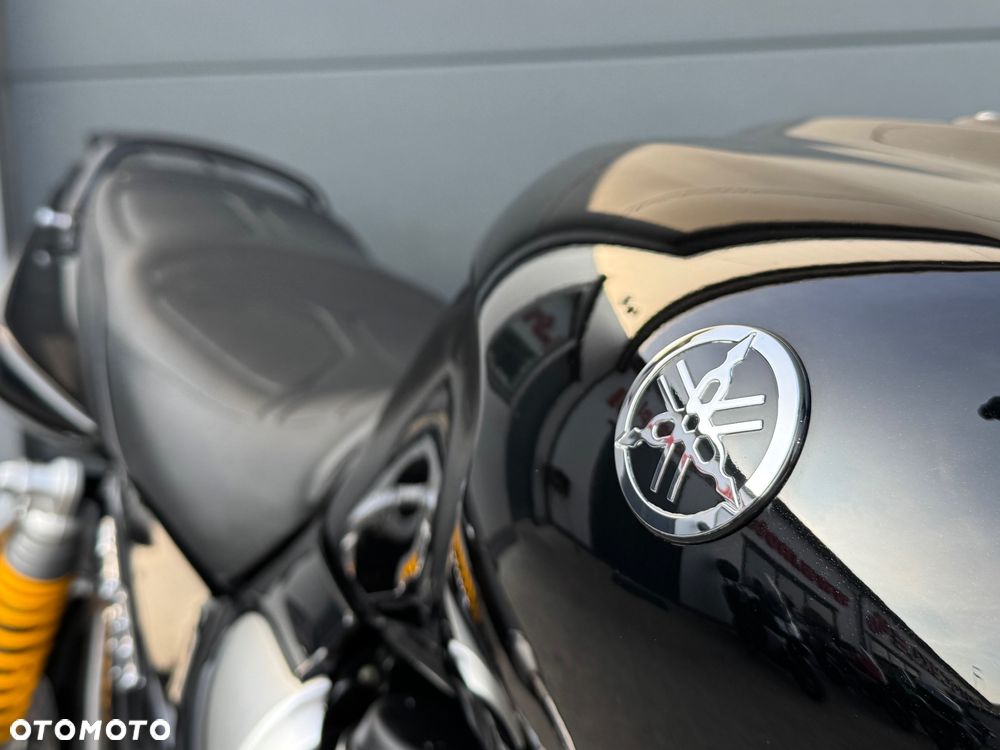 Yamaha XJR - 5