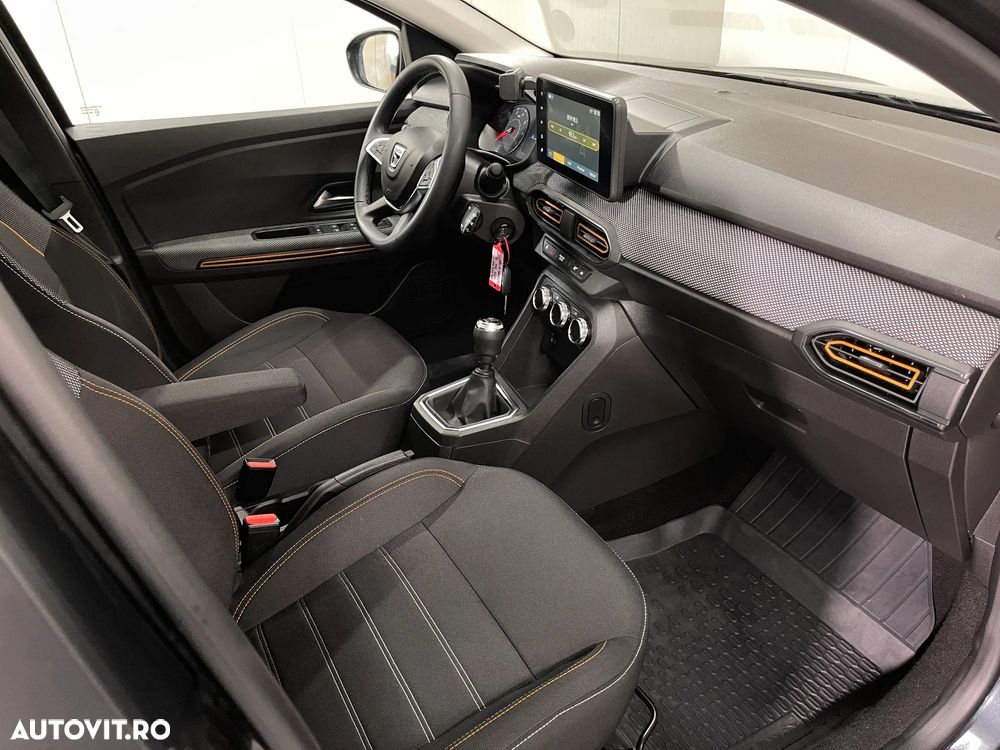 Dacia Sandero Stepway TCe 90 MT6 Comfort - 10