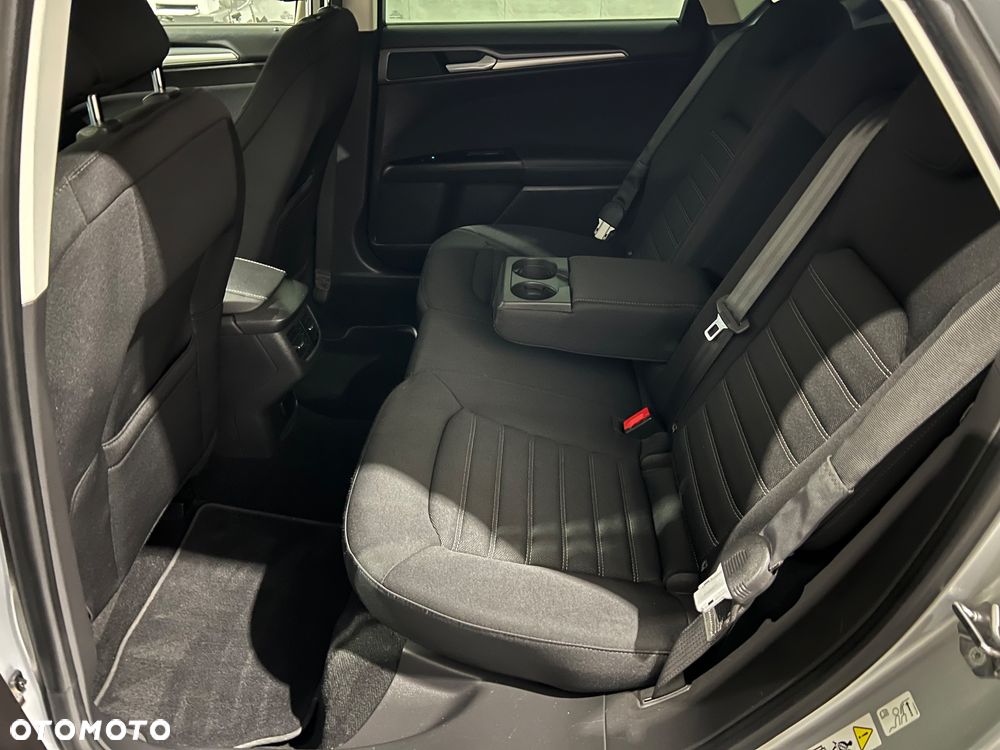 Ford Mondeo - 16