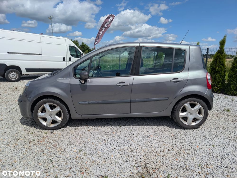 Renault Modus 1.6 16V Privilege - 8