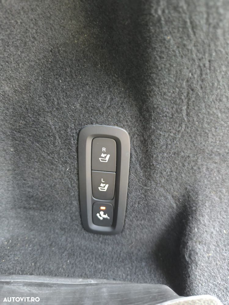 Volvo XC 60 B4 D AWD Geartronic Inscription - 11