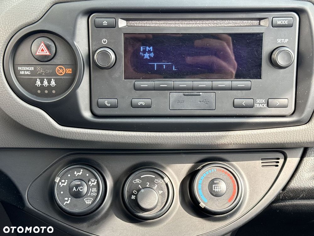 Toyota Yaris - 16
