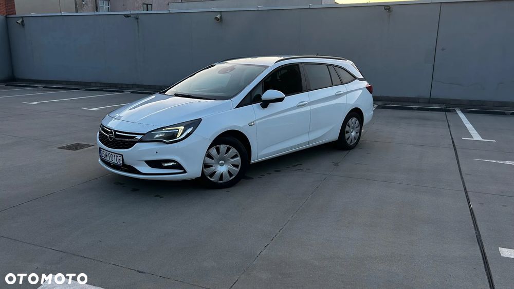 Opel Astra IV 1.6 CDTI Cosmo - 3