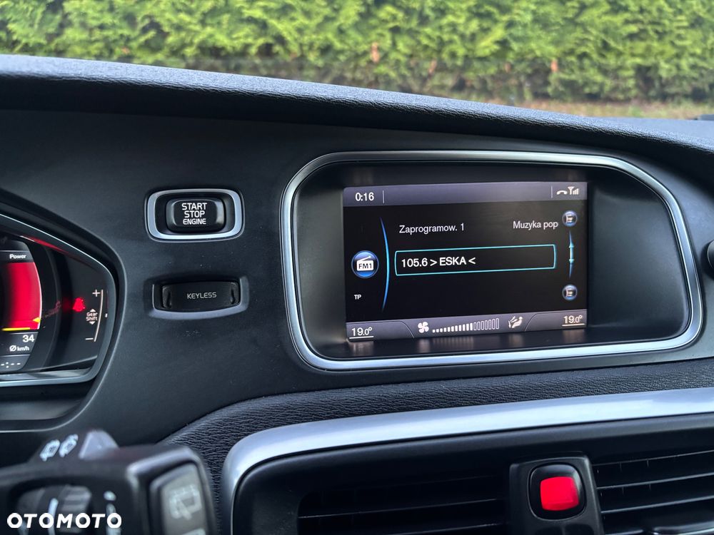 Volvo V40 D2 Momentum - 17
