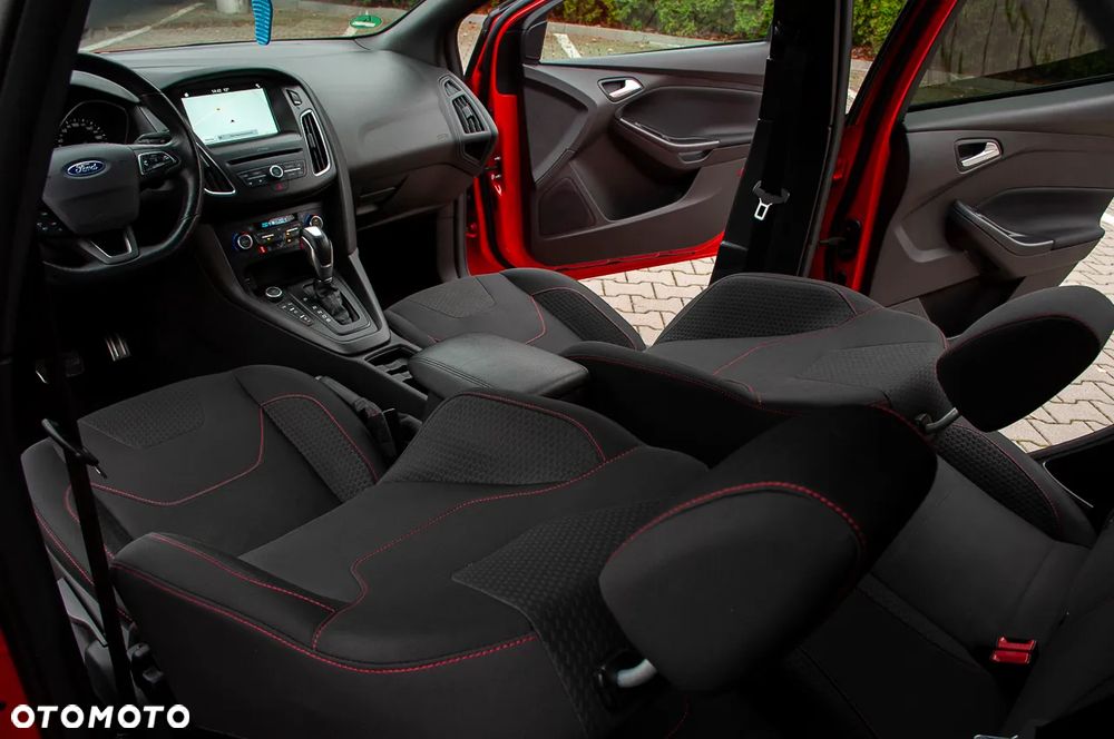Ford Focus 1.5 EcoBoost Start-Stopp-System ST-LINE - 27