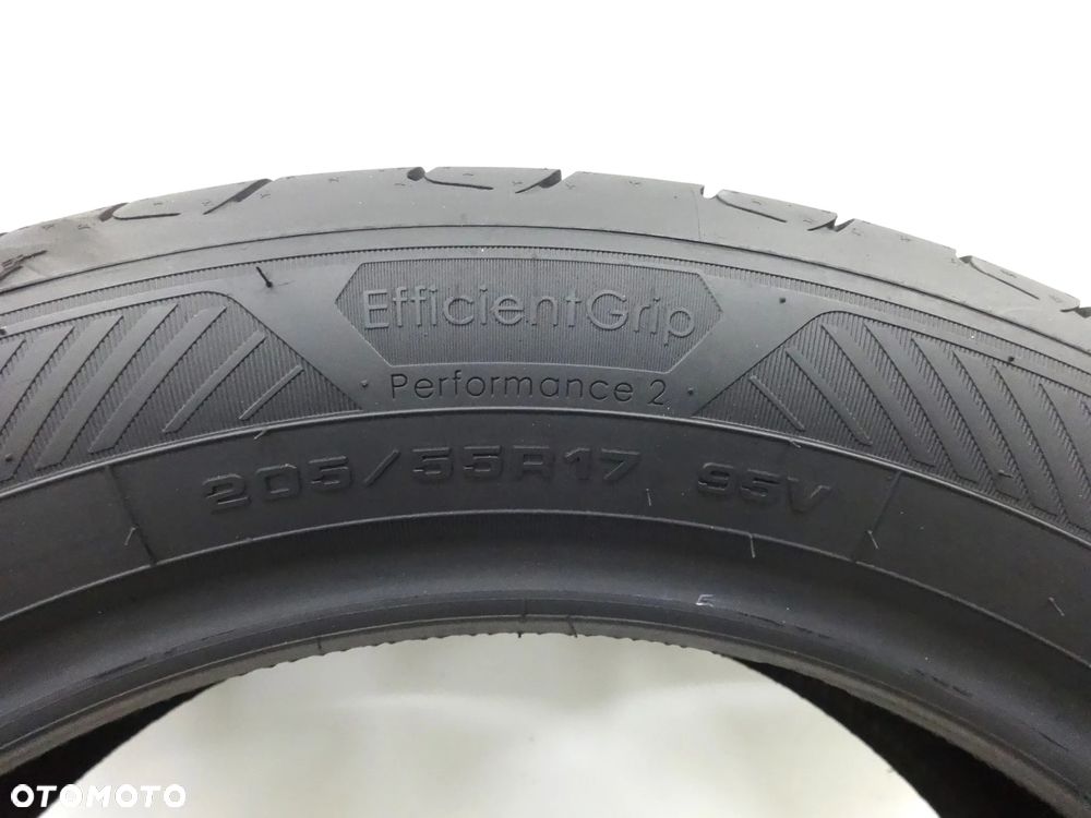 205/55/17 Goodyear EfficientGrip Performance 2 - 5