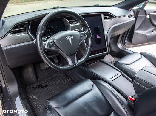 Tesla Model S - 16