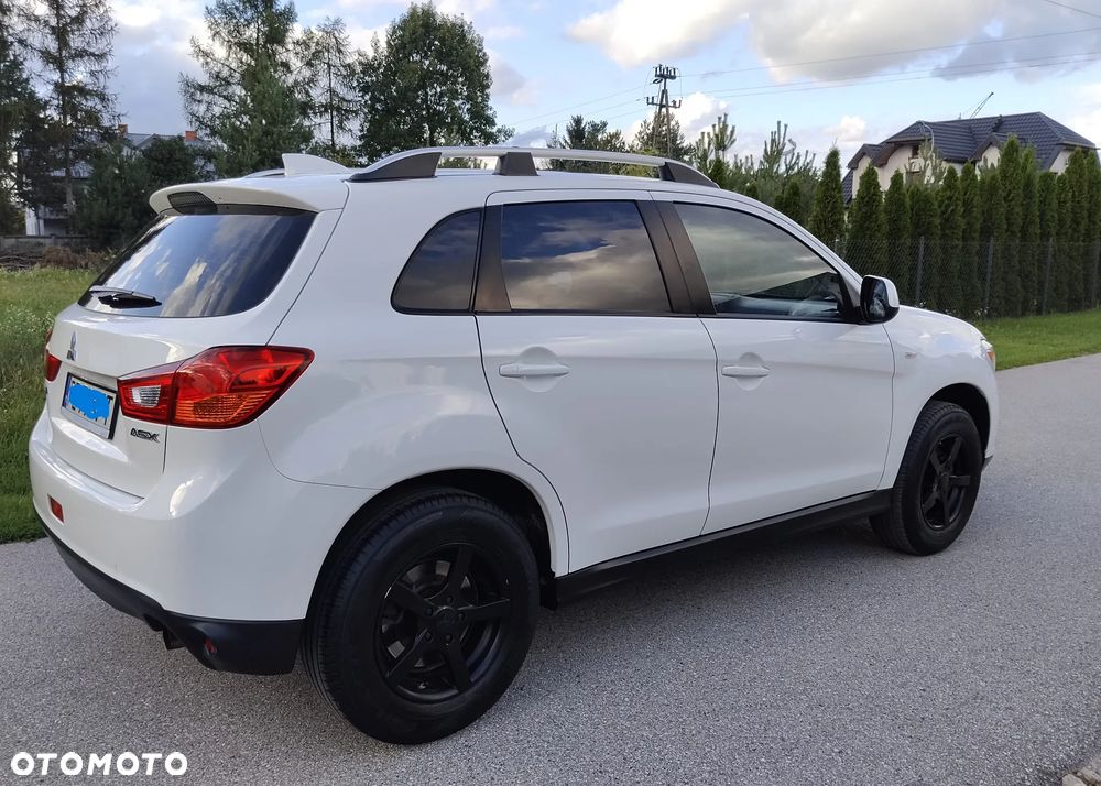 Mitsubishi ASX - 4
