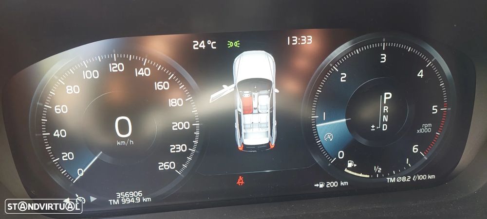 Volvo XC 60 2.0 D4 R-Design AWD Geartronic - 8