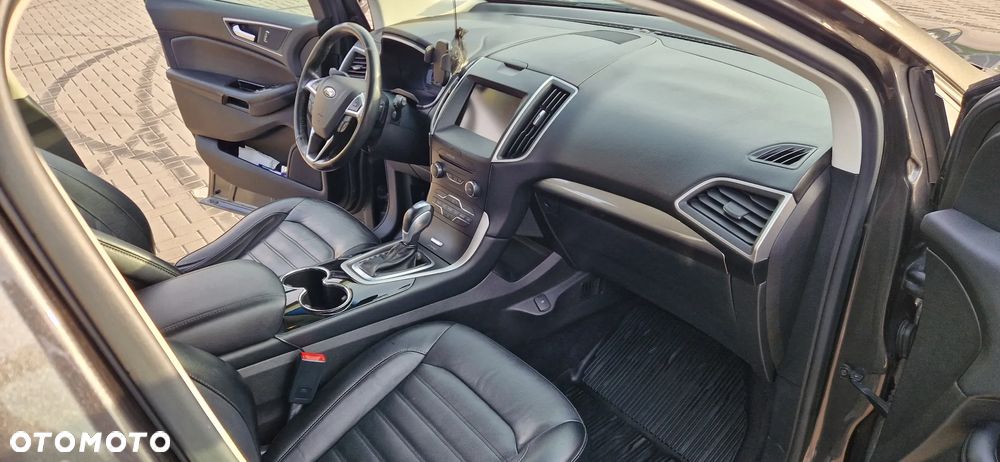 Ford Edge - 8