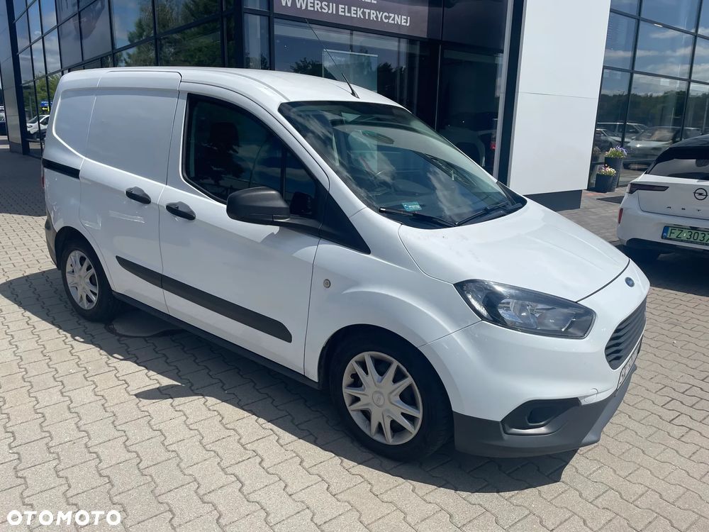 Ford Transit Courier - 3