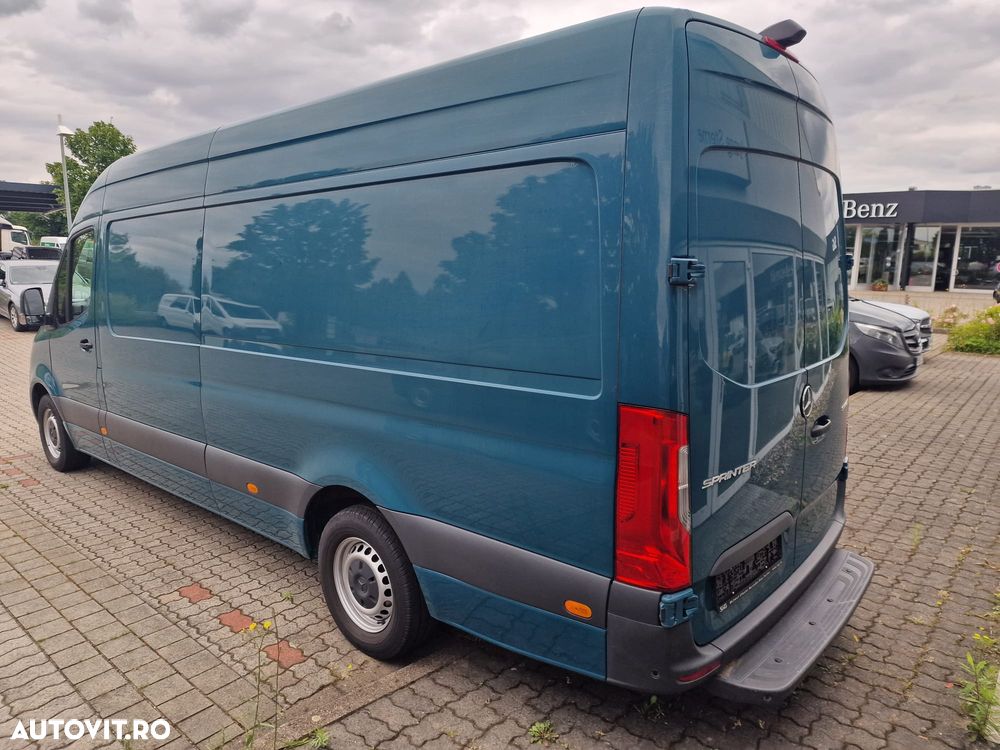 Mercedes-Benz Sprinter - 1