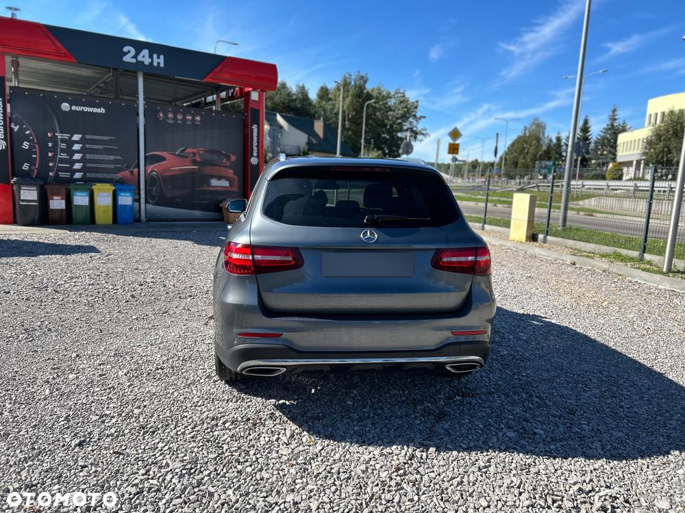 Mercedes-Benz GLC 220 d 4-Matic - 4
