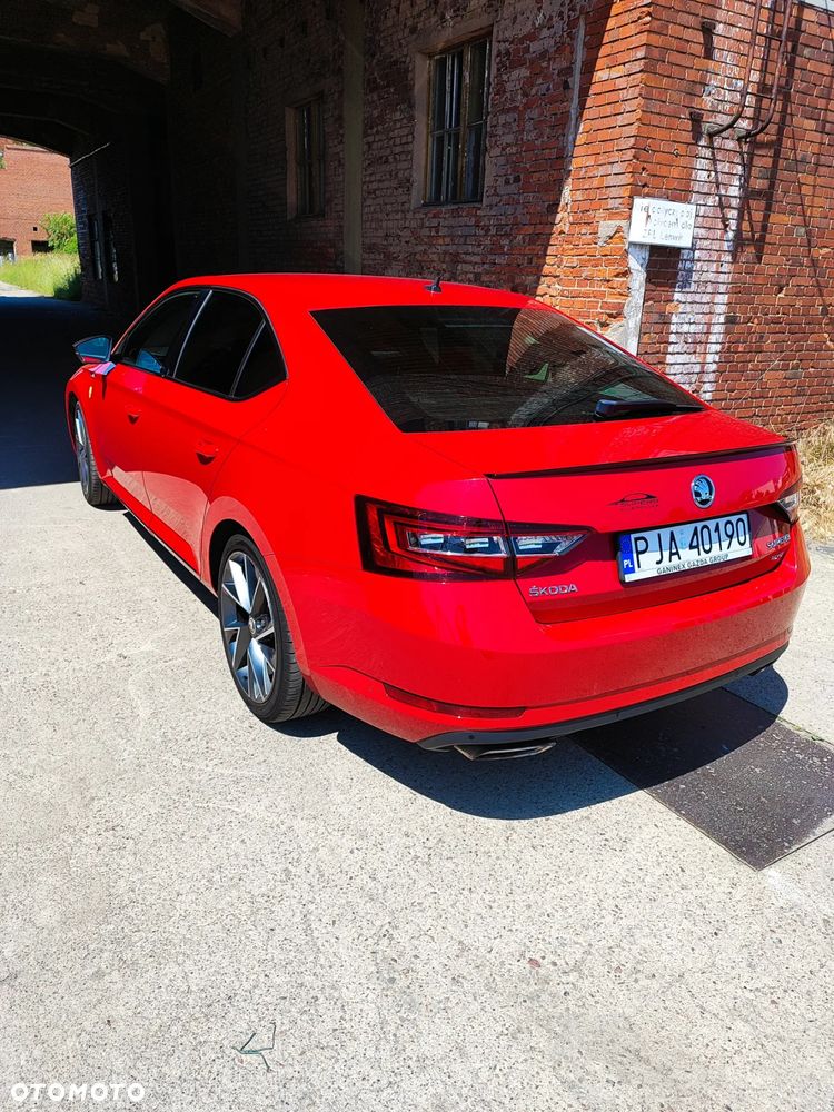 Skoda Superb 2.0 TSI 4x4 Sportline DSG - 12