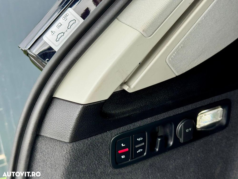 Audi Q7 e-tron 3.0 TDI quattro Tiptronic - 23